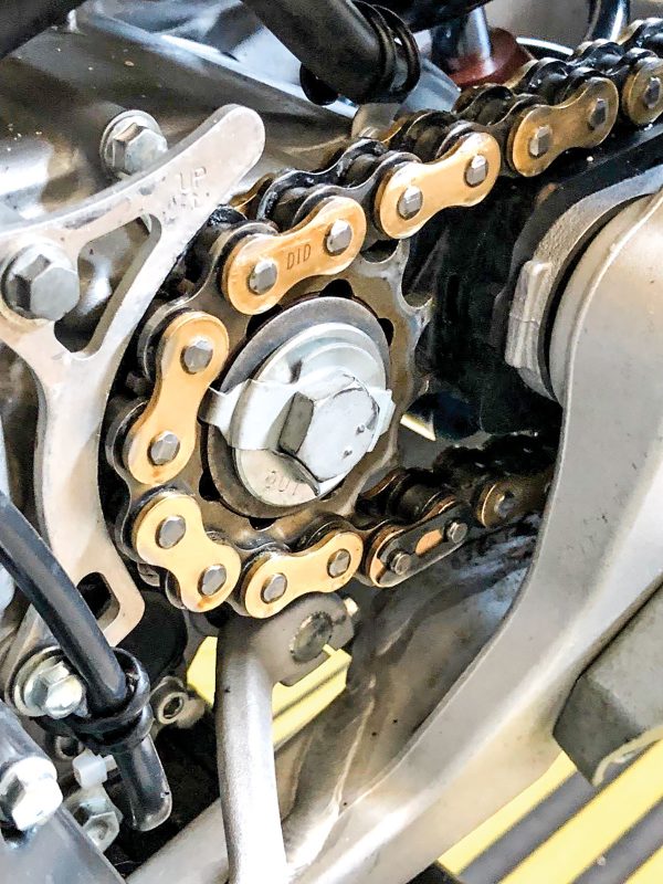 D.I.D ERT3 Non O-Ring Gold Chain 520 by D.I.D